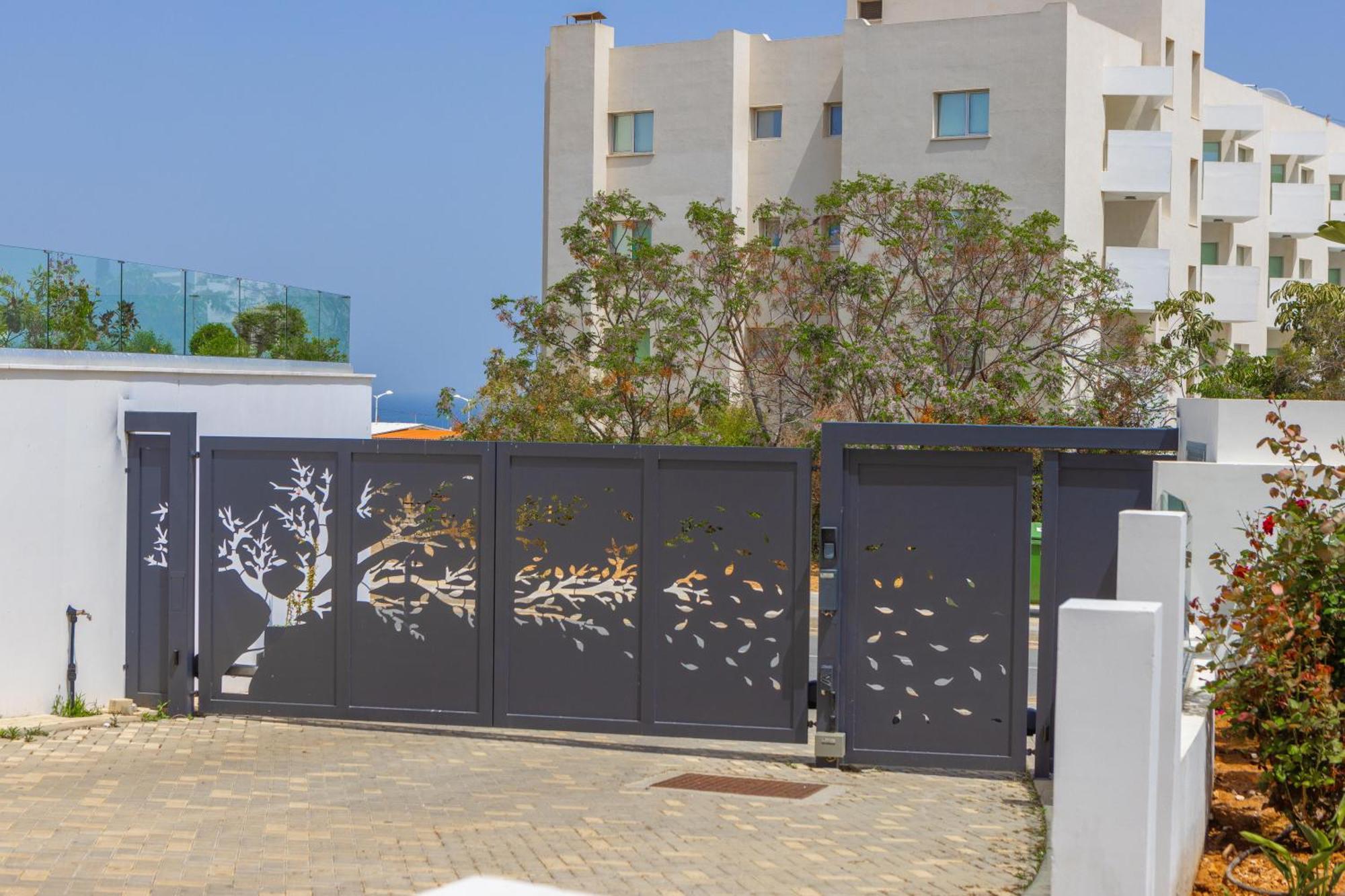 Fig Tree Bay Residences 3 プロタラス エクステリア 写真