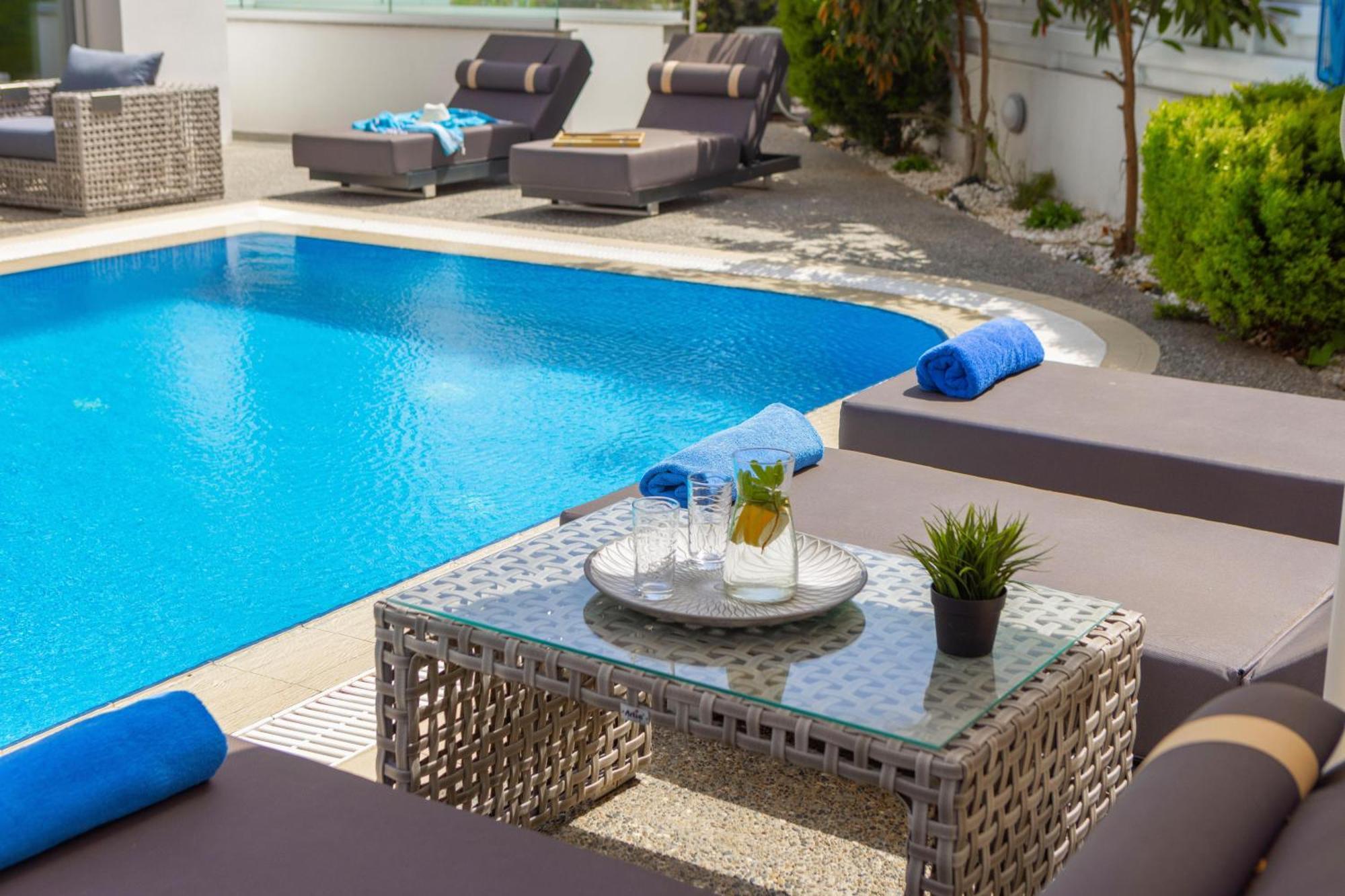 Fig Tree Bay Residences 3 プロタラス エクステリア 写真