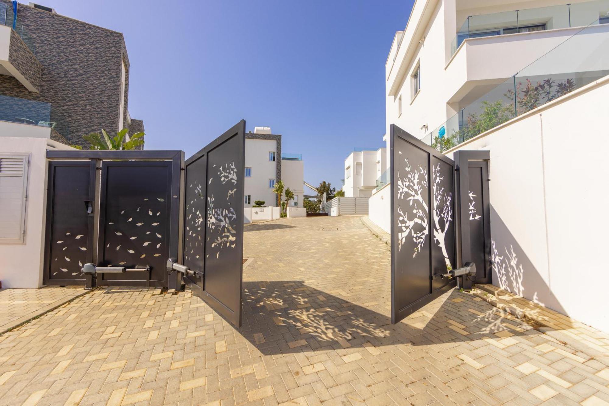 Fig Tree Bay Residences 3 プロタラス エクステリア 写真